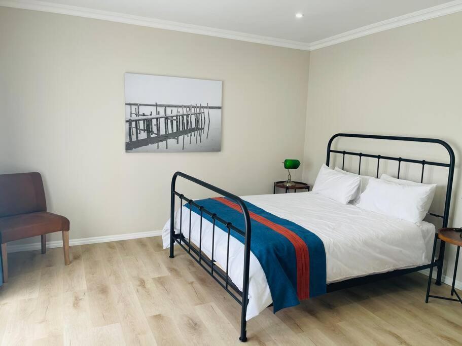 Private Modern 10 Bdrm Home Tucked Away In Sandton Johannesburg Exteriér fotografie